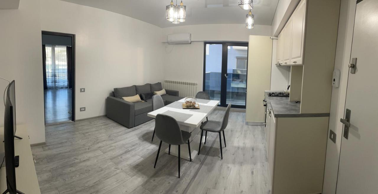 Eric Apartament Mamaia Luaran gambar