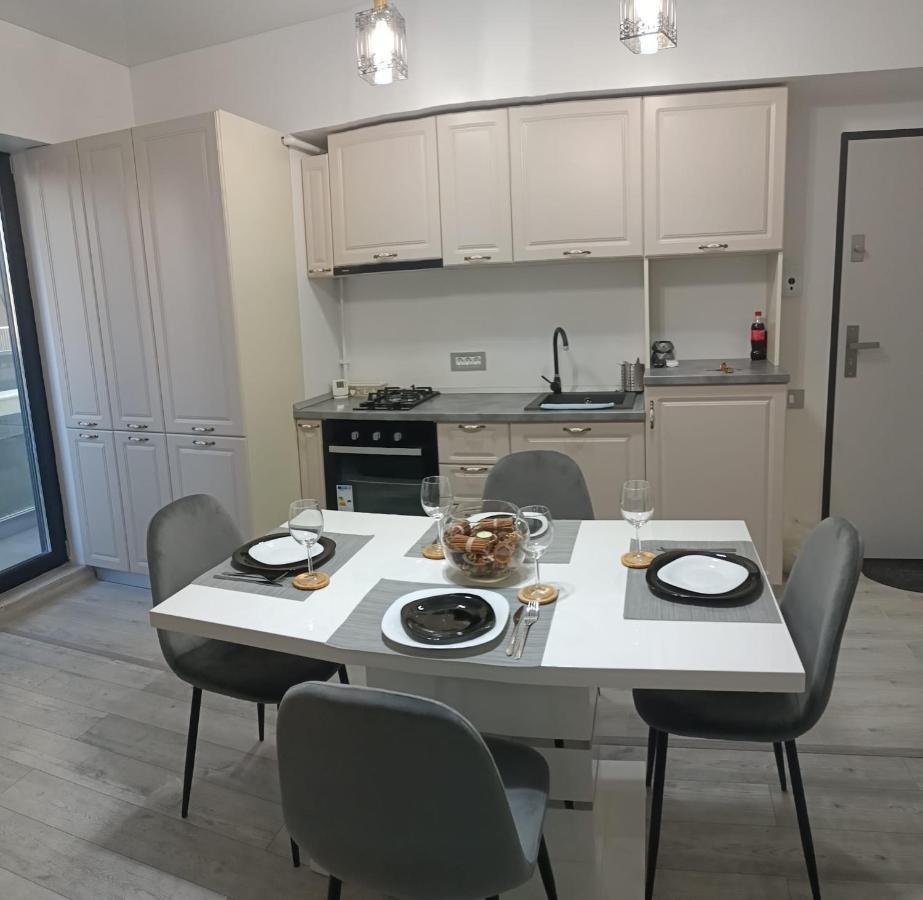 Eric Apartament Mamaia Luaran gambar